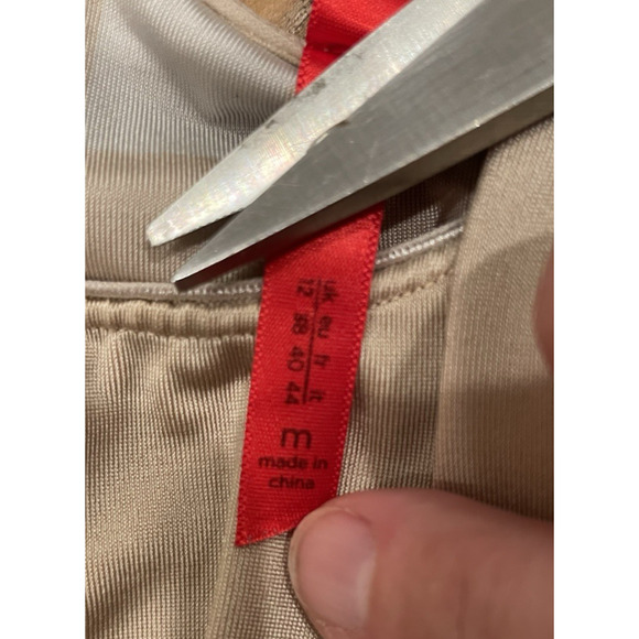 Spanx Tank Top Womens M Shapewear Seamless Beige Bodycon Cami Slimming Capsule - Picture 4 of 5